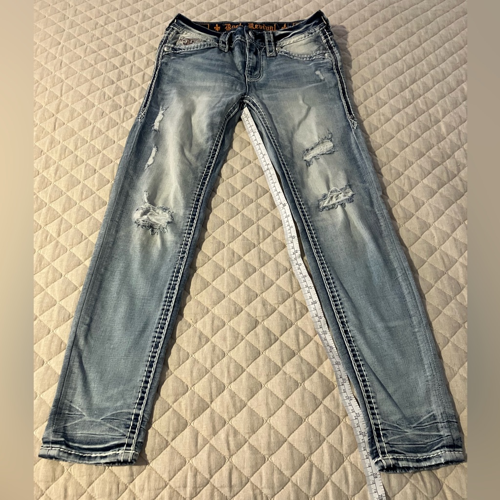 “Felda” Rock Revival Women’s Relaxed Fit Mid Rise Ankle Skinny Jeans (Size 25)